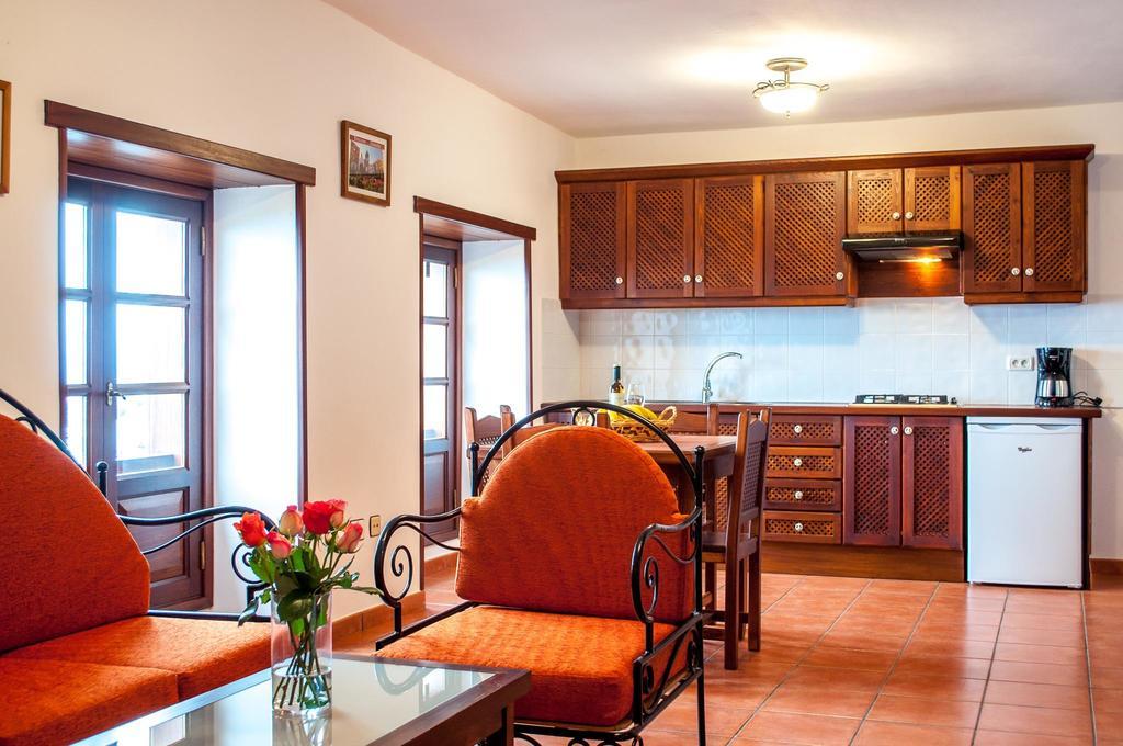 Holidaynorthtenerife Caserio Rural Los Charcos Icod De Los Vinos Room photo